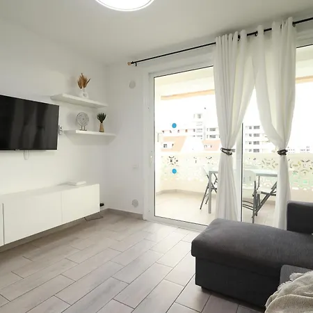 Americas Holidays * プラヤ・デ・ラス・アメリカス