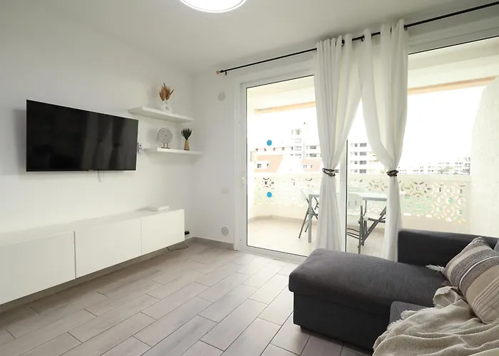 Americas Holidays * プラヤ・デ・ラス・アメリカス